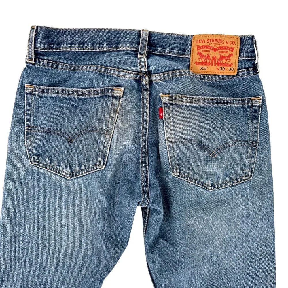 Levis these levi